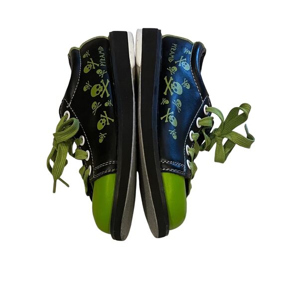 PYRAMID Boys Skull & Crossbones Bowling Shoes Youth Sz 2 EUC - Picture 4 of 7